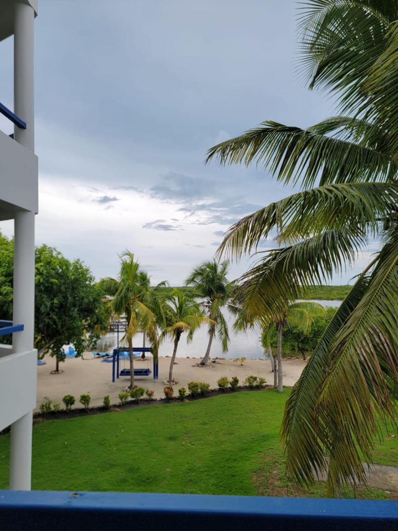 Brahma Blue Resort سان بيدرو المظهر الخارجي الصورة